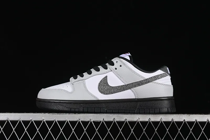 All categories Nk SB Dunk series Nk SB Dunk Low low-top sneakers Nk Dunk Low "Glitter Swoosh" light silver SB low-top casual sneakers HQ3462-191